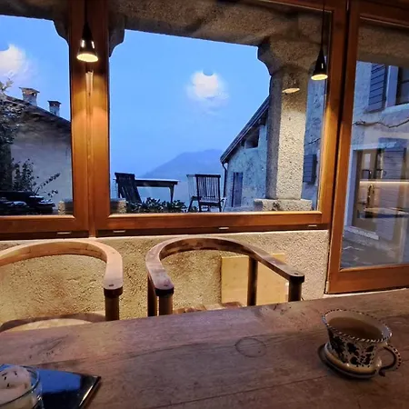Seeblick Und Offener Kamin - Casa Di Florian Tremosine